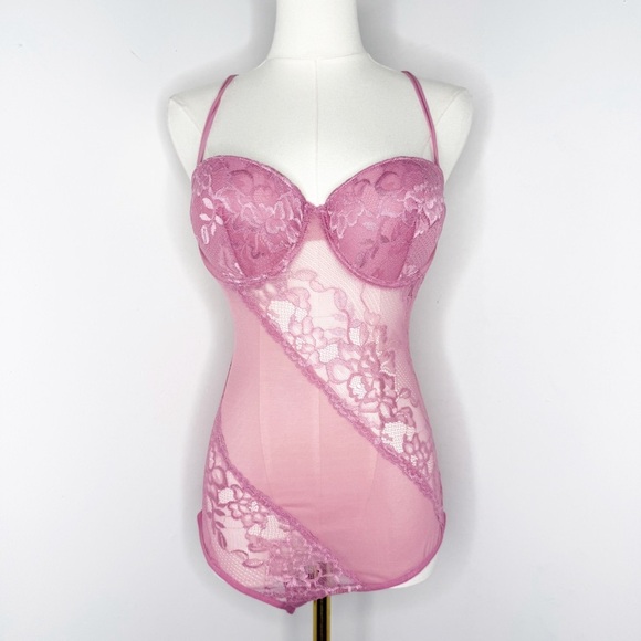 Frederick’s of Hollywood Pink Lace Sheer Bodysuit Lingerie Size Large - Picture 1 of 6